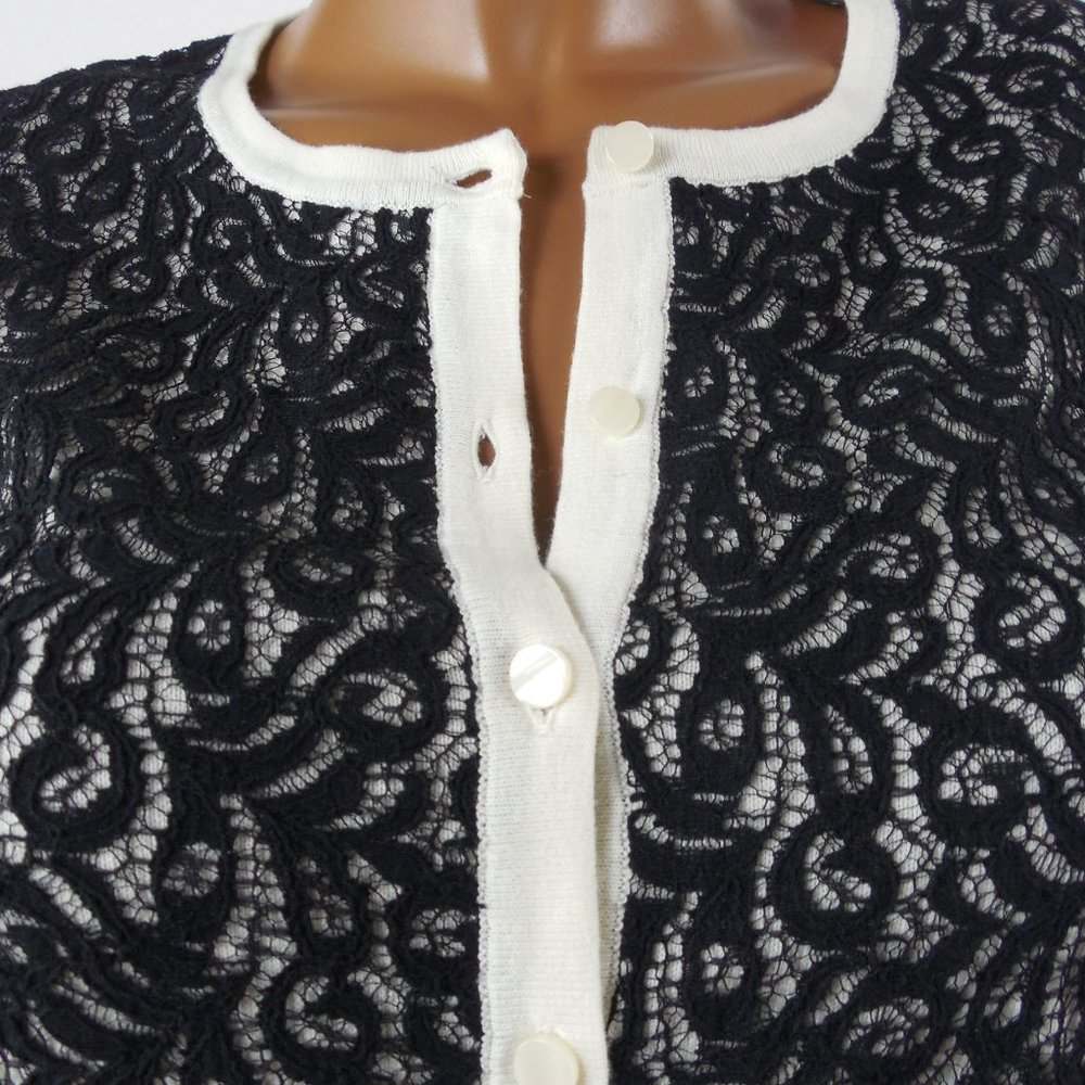 ANN TAYLOR Top M Knit Cardigan Button Down Front Ivory Black Embroidery Lace - Picture 6 of 12